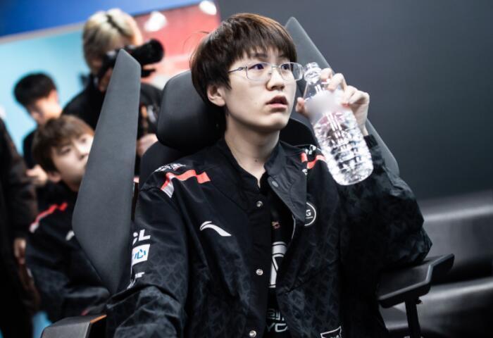 还能为前锋 还能为前锋