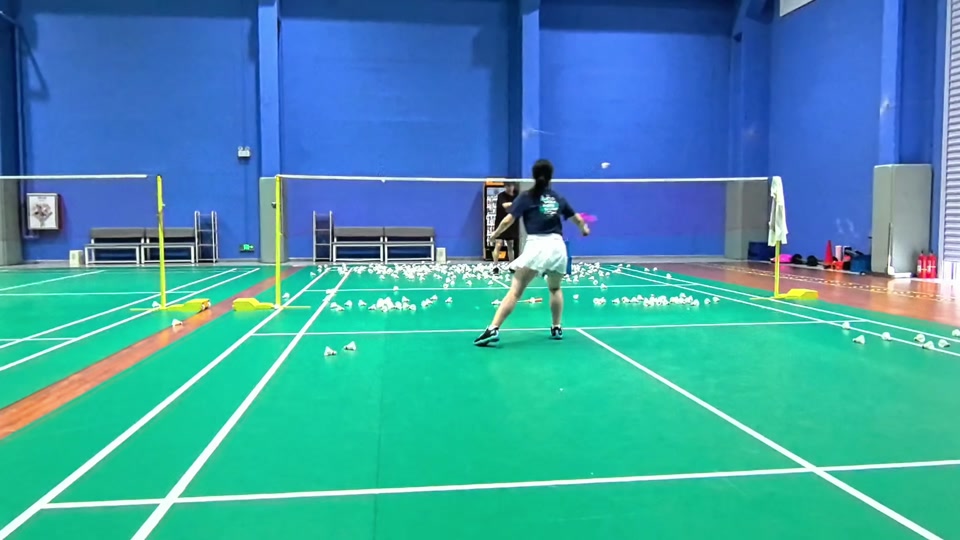 她却承受着 她却承受着