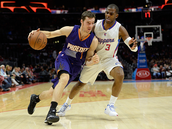 足球友谊赛丨香港明星队平天津元老队