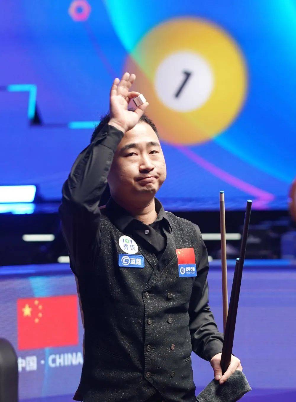 轻松击败 轻松击败