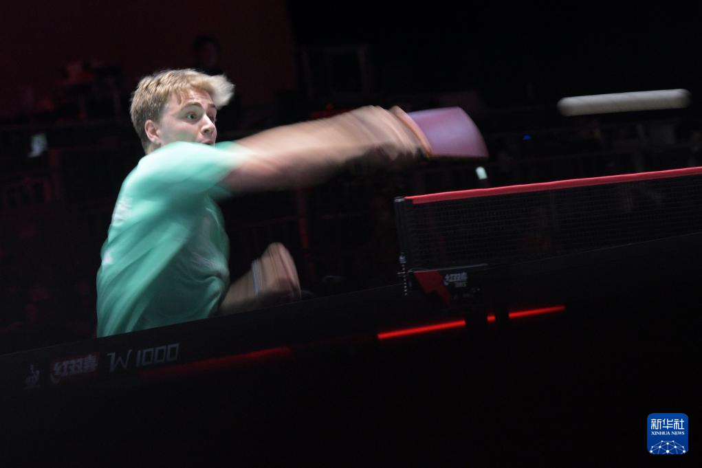 的崭露头角 的崭露头角