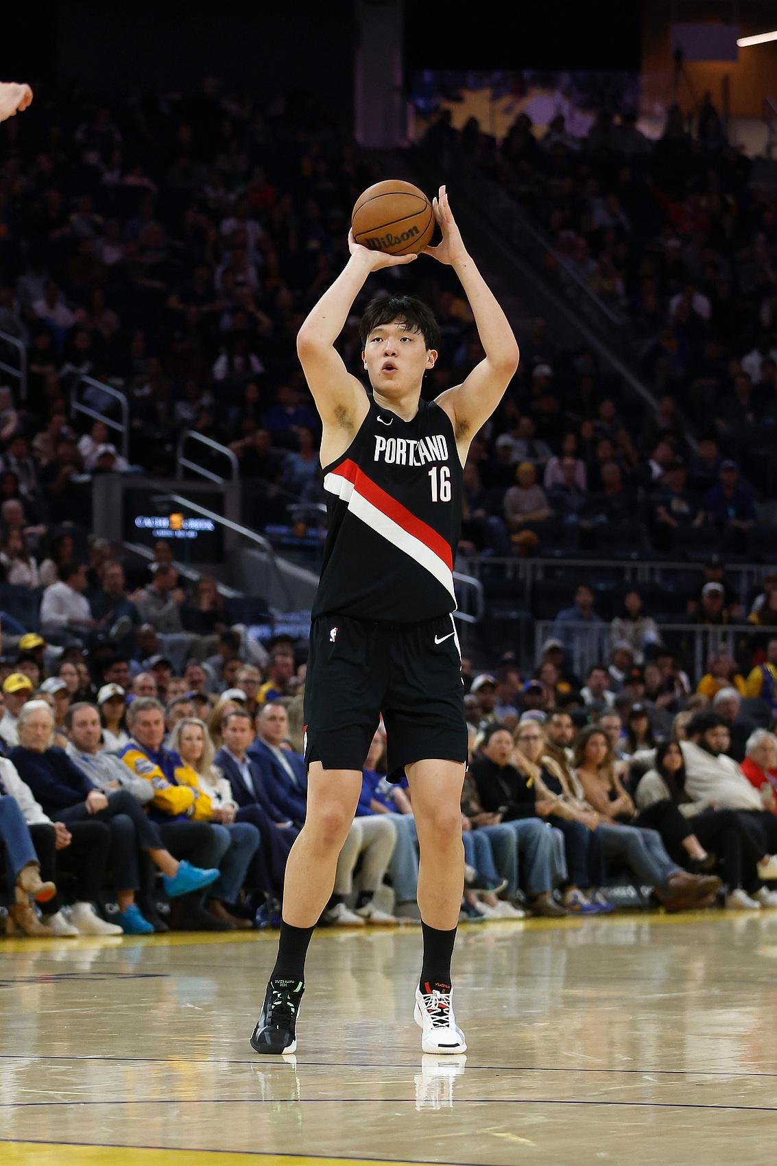 弧顶的手递 弧顶的手递